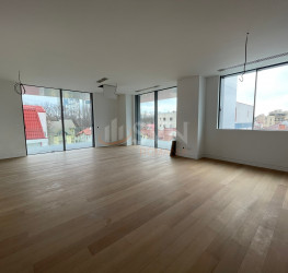 4 camere in Floreasca Lake View cu loc parcare subteran inclus Bucuresti/Floreasca