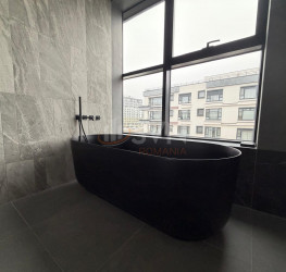 4 rooms in Brick Lofts with underground parking included Bucuresti/Floreasca