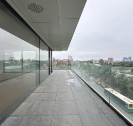4 rooms in One Floreasca Towers with underground parking included Bucuresti/Floreasca