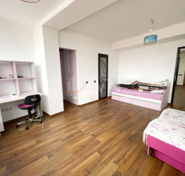 4 rooms in . with underground parking included Bucuresti/Calea Calarasilor