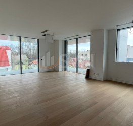5 camere in Floreasca Lake View cu loc parcare exterior inclus Bucuresti/Floreasca