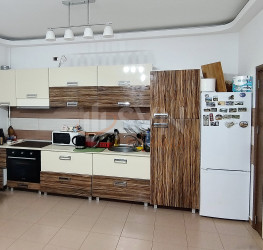 Apartament, 1 room with outdoor parking included Brasov/Tractorul