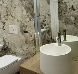 Apartament, 1 room with outdoor parking included Bucuresti/Pipera