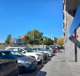 Apartament, 1 room with underground parking included Bucuresti/Pipera