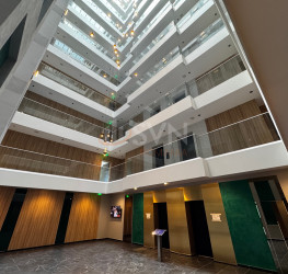 Apartament, 1 room with underground parking included Bucuresti/Sisesti