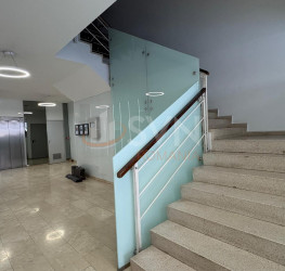 Apartament, 1 room with underground parking included Bucuresti/Pipera