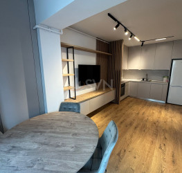 Apartament, 1 room with underground parking included Bucuresti/Pipera