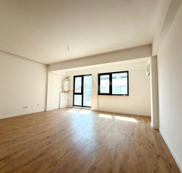 Apartament, 1 room with underground parking included Bucuresti/Pipera