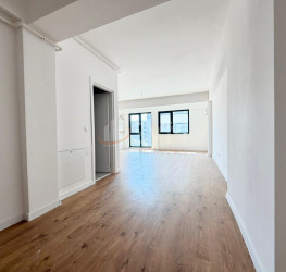 Apartament, 1 room with underground parking included Bucuresti/Pipera
