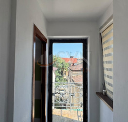 Apartament, 15 camere, 300 mp Bucuresti/P-ta Unirii