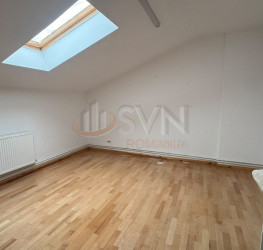 Apartament, 15 rooms, 300 mp Bucuresti/P-ta Unirii