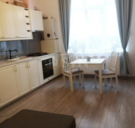 Apartament, 2 camere, 67 mp Bucuresti/P-ta Victoriei