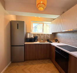 Apartament, 2 camere cu loc parcare exterior inclus Bucuresti/Cismigiu