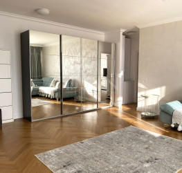 Apartament, 2 camere cu loc parcare exterior inclus Bucuresti/Vitan