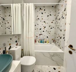 Apartament, 2 camere cu loc parcare exterior inclus Bucuresti/Tei