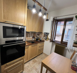 Apartament, 2 camere cu loc parcare exterior inclus Bucuresti/Dorobanti