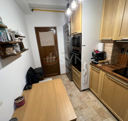 Apartament, 2 camere cu loc parcare exterior inclus Bucuresti/Dorobanti
