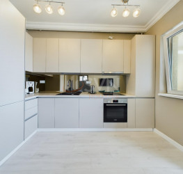 Apartament, 2 camere cu loc parcare exterior inclus Bucuresti/Aviatiei