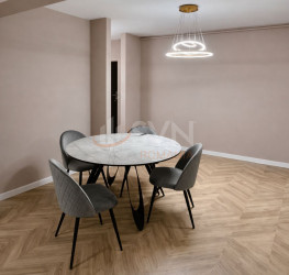 Apartament, 2 camere cu loc parcare exterior inclus Bucuresti/Baneasa