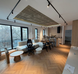 Apartament, 2 camere cu loc parcare exterior inclus Bucuresti/Bucur Obor