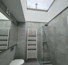 Apartament, 2 camere cu loc parcare exterior inclus Bucuresti/Damaroaia