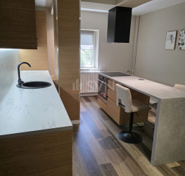 Apartament, 2 camere cu loc parcare exterior inclus Bucuresti/Aviatiei