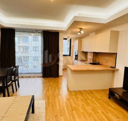 Apartament, 2 camere cu loc parcare subteran inclus Bucuresti/Herastrau