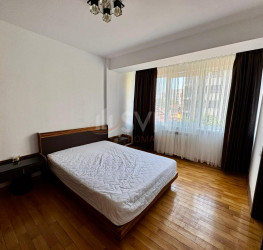 Apartament, 2 camere cu loc parcare subteran inclus Bucuresti/Arcul De Triumf