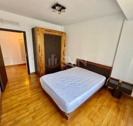 Apartament, 2 camere cu loc parcare subteran inclus Bucuresti/Arcul De Triumf