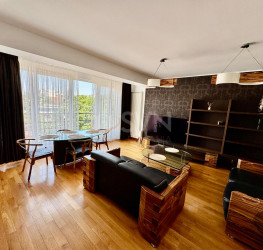 Apartament, 2 camere cu loc parcare subteran inclus Bucuresti/Arcul De Triumf