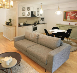 Apartament, 2 camere cu loc parcare subteran inclus Bucuresti/Victoriei