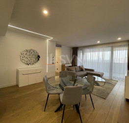 Apartament, 2 camere cu loc parcare subteran inclus Bucuresti/Herastrau