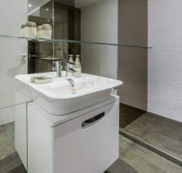 Apartament, 2 camere cu loc parcare subteran inclus Bucuresti/Herastrau