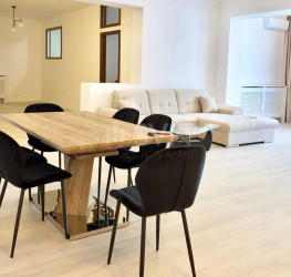 Apartament, 2 camere cu loc parcare subteran inclus Bucuresti/Herastrau