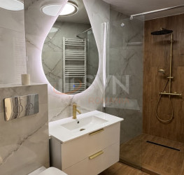 Apartament, 2 rooms, 77 mp Bucuresti/P-ta Unirii