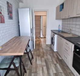 Apartament, 2 rooms with outdoor parking included Bucuresti/Sisesti