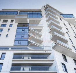 Apartament, 2 rooms with outdoor parking included Bucuresti/Herastrau