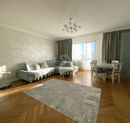 Apartament, 2 rooms with outdoor parking included Bucuresti/Vitan