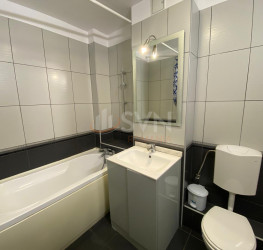 Apartament, 2 rooms with outdoor parking included Bucuresti/P-ta Victoriei
