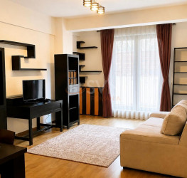Apartament, 2 rooms with outdoor parking included Bucuresti/Baneasa