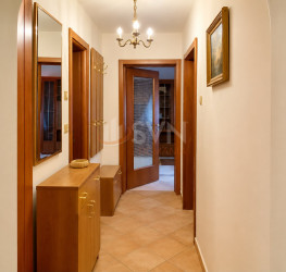 Apartament, 2 rooms with outdoor parking included Bucuresti/Banu Manta