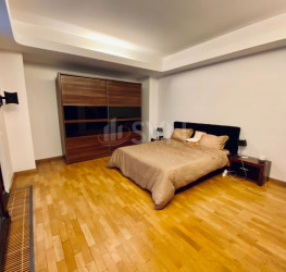 Apartament, 2 rooms with outdoor parking included Bucuresti/Herastrau