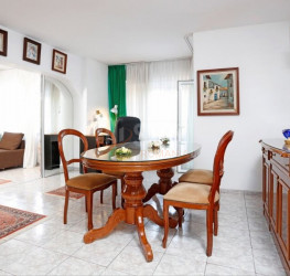 Apartament, 2 rooms with outdoor parking included Bucuresti/Piata Victoriei