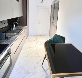 Apartament, 2 rooms with underground parking included Bucuresti/Herastrau