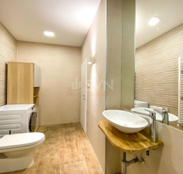Apartament, 2 rooms with underground parking included Bucuresti/Herastrau