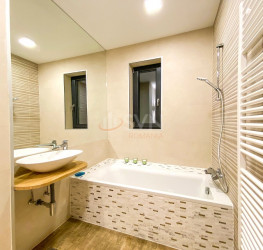 Apartament, 2 rooms with underground parking included Bucuresti/Herastrau