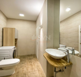 Apartament, 2 rooms with underground parking included Bucuresti/Herastrau