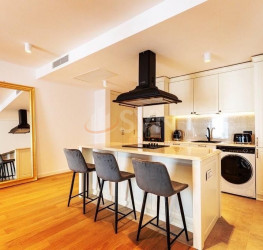 Apartament, 2 rooms with underground parking included Bucuresti/Herastrau
