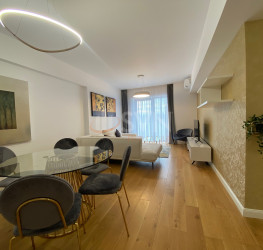 Apartament, 2 rooms with underground parking included Bucuresti/Herastrau