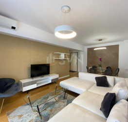 Apartament, 2 rooms with underground parking included Bucuresti/Herastrau